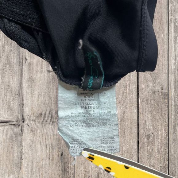 Aqua Green Women's Black Zip Up Faux Leather Trim One Piece Swimsuit Medium NWOT - Picture 4 of 8